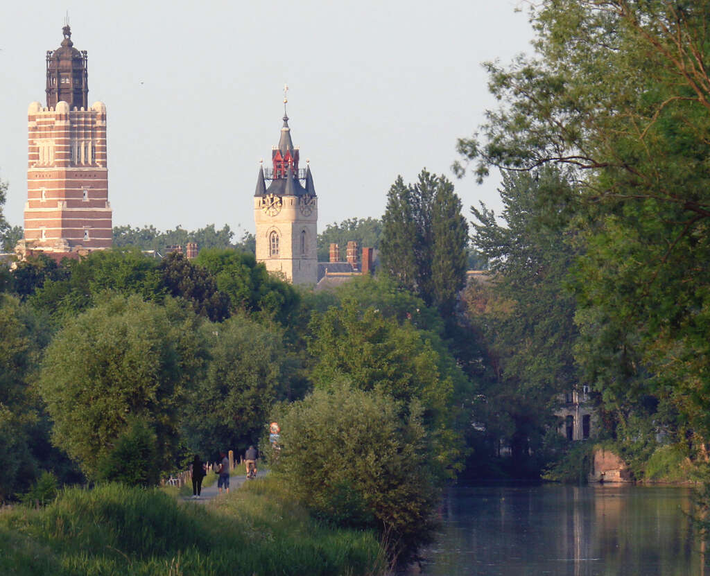 Dendermonde torens van aan het water c Dirk Ongena